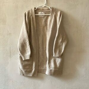 Zara Kids cardigan cream size 7, fits more like a 5